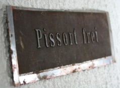 Pissort (3)